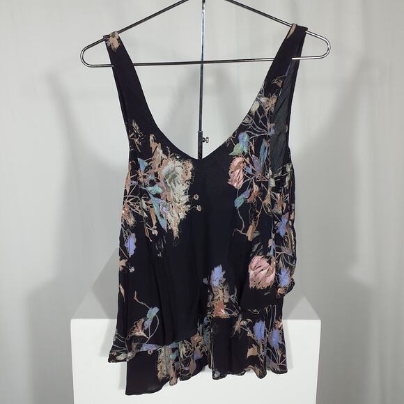 Free People Tank Size M - Picture 2 of 4